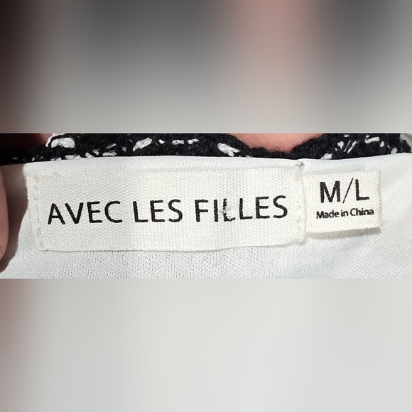 Avec Les Filles Floral Crocheted Mini Skirt And Cropped Top Set Size M/L - Picture 6 of 13